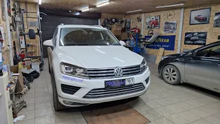 Volkswagen Touareg с DLA. Замена линз на бидиодные двухчиповые линзы Aozoom A4+ BI-LED 2022