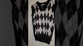 HOCOSIT Women's V Neck Argyle Plaid Preppy Style Knit Sweater Review, Pretty and comfortable