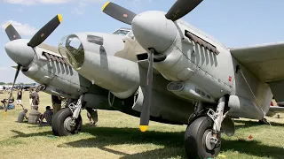 Big Old WW2 WAR AIRPLANE ENGINES Cold Start and Sound