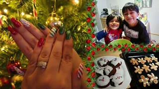 BAKING WITH THE BOYS + CHRISTMAS NAILS | VLOGMAS DAY 22 2020