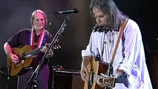 Neil Young & Willie Nelson - Heart of Gold (Live at Farm Aid 1995)