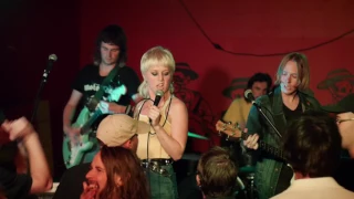 Amyl and The Sniffers, perform I'm Not Loser, Live at The Brisbane Hotel, 3.2.2017 1