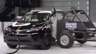 2013 NEW Toyota RAV4 - IIHS Crash Test Side Test [Overall evaluation: Good]