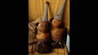 Primitive Decorating Ideas, DIY this primitive Folk Art Colonial Doll,you can make one for Halloween