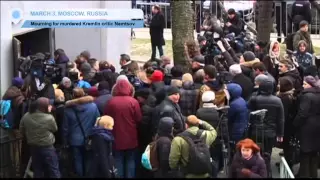 Mourning for Slain Kremlin Critic Nemtsov: Crowds gather to pay last tribute to opposition leader