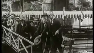 "The Photographical Congress Arrives in Lyon" (Lumière Brothers, France, 1895)