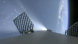 Falcon 9 landing on OCISLY Drone Ship (upscaled)