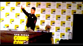 Detroit: Become Human Bryan Dechart (Connor) Trips At Intro at Comic Con