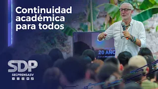 El Gobierno de El Salvador apuesta por la continuidad académica para salir de la pobreza