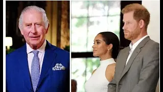 El rey Carlos desairó a Meghan y Harry en un discurso de Navidad, pero elogió a Kate y William