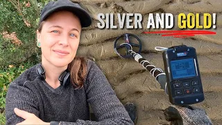 Found Silver and GOLD while Metal Detecting! (First Beach Hunt with the XP Deus 2)