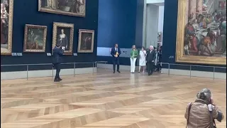 Mattarella e Macron al Louvre ammirano la Gioconda