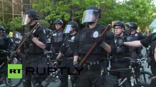 USA  Anarchists and police clash during May Day protest in Seattle, 2016!! Разгон анархистов В США 2