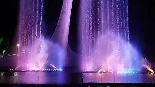 @Поющий фонтан в Олимпийском парке в Сочи..