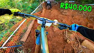 ANDEI NUMA BIKE DE R$40.000 !! Downhill