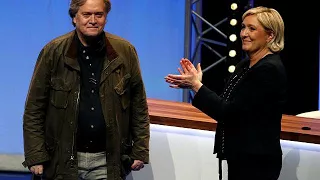 Trump'ın eski danışmanı Steve Bannon National Front'un kongresine katıldı