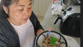 FIZ TAKIKOMI GOHAM PRATO JAPONÊS | soltei Pateta, Minie e a Mei pra comer matinhos