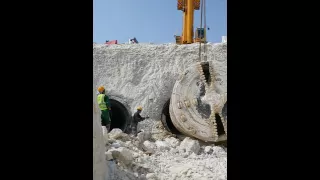 Boring tunneling machine