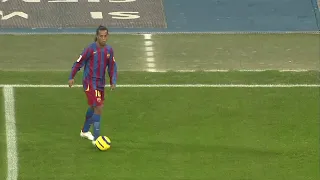 20 Crazy Assists By Ronaldinho Impossible to Forget