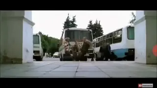 Побег. Car chase scene.