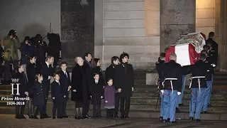 Dronning Margrethe og familien i sorg ved Christiansborg Slotskirke
