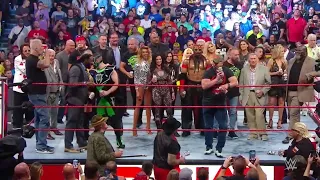 Stone Cold regresa a Raw con Las Leyendas de WWE - WWE Raw 22/07/2019 (En Español)