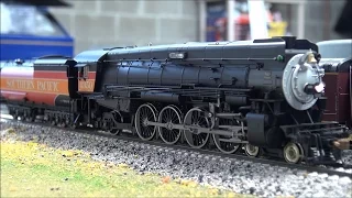 Review: Athearn MT-4 in Southern Pacific with DCC and Tsunami Sound