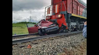 Двое детей остались сиротами в ДТП с поездом в Алтайском крае