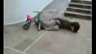 tricycle extreme fall