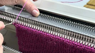 How to connect the parts on a knitting machine