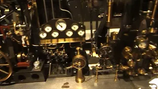 Modell Backbordmaschine/ Machine model (RMS Titanic)
