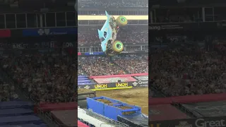 Todd Leducs INSANE bacflip at #monsterjam World Finals