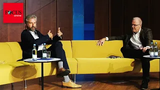 Im Bühnen-Talk mit Uli Reitz plaudert Boris Palmer aus dem Nähkästchen