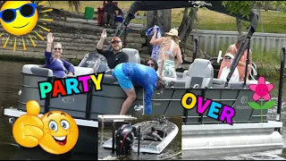 Party Over Wild Time Boats Blasting People Yelling Enjoy