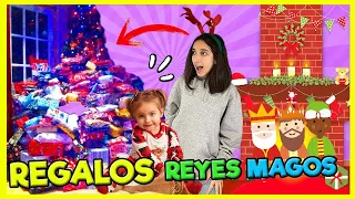 ABRIENDO REGALOS DE REYES MAGOS 2022 con mi HERMANA BEBÉ GISELA