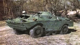 БРДМ -2   бронированная разведывательная машина.