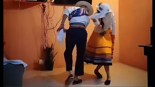 Popurrí de danzas folclóricas Argentinas