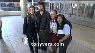 Keanu Reeves so good with his fans