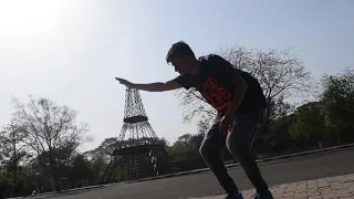 how i do invisible Eiffel Tower