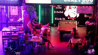 CORNER 136 BAR & STREET 136 NIGHTLIFE 2019, PHNOM PENH CAMBODIA