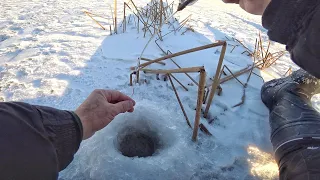 ПЕРВЫЙ ЛЁД. БЕЗМОТЫЛКА ОКУНЬ. НЕ ЗРЯ ПРИЕХАЛ НА НОВЫЙ ПРУД.