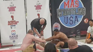 Larry Wheels Strongmandebut - Mas wrestling round 2 (2/2)