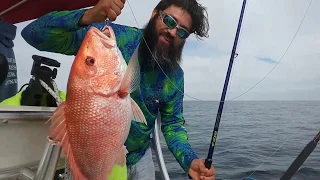 ANGRY Fast OFFSHORE ACTION!! monster red snapper deep water pulling monsters catches most satisfying