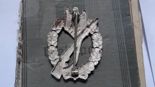 WW2 GERMAN INFANTRY ASSAULT BADGE,SILVER CLASS (FROSTED SILVER,NO MAKER MARK)