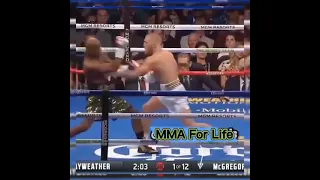 Floyd Mayweather nearly got knocked out by Conor McGregor's upper cut .. #McGregor #Mayweather