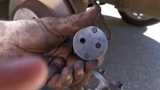 Changer ses plaquettes de freins arrières sur Peugeot 3008