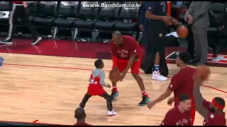 Kobe bryant played with wade's son and paul's son