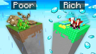 Mikey Poor vs JJ Rich Family Chunk Battle in Minecraft (Maizen)