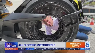 This All-Electric Motorcycle Looks Like It's Out of a Sci-Fi Movie