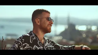 Volkan Arslan feat Ezgi Eyüboğlu - Sil Baştan